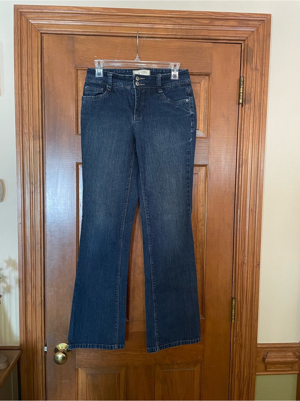 Sonoma Women’s Darker Wash Bootcut Jeans, Button Close Back Pockets, Size‎ 6A